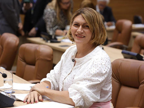 Deputada Linda Brasil tem nove indicações e título de cidadania aprovados na Assembleia Legislativa de Sergipe