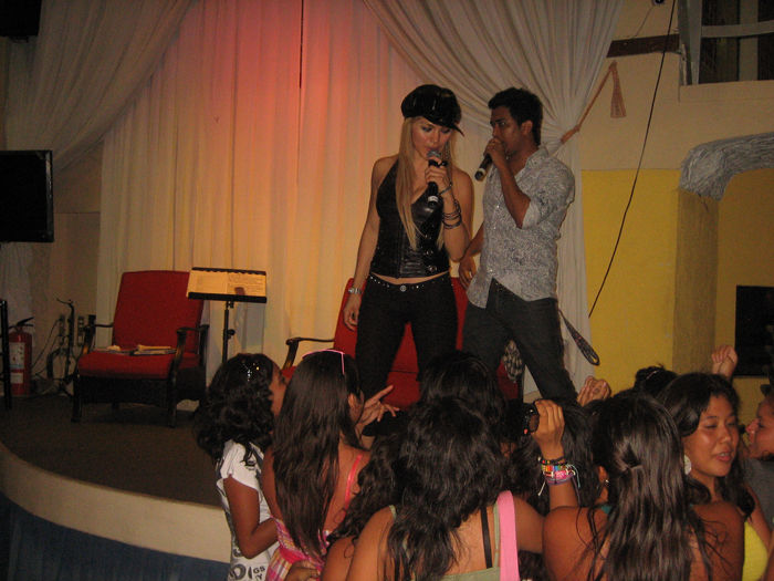 7.6 Lobby Bar 2011.JPG