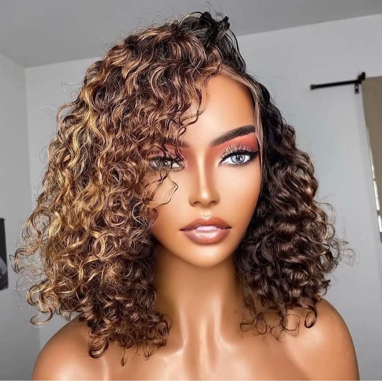 Glueless Ombre Brown Highlighted Wig