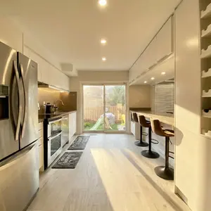 Kitchen, Open-Concept Main Floor, Oakville, Homemood Group, Yesenia Di Sabatino, Roberto Puchetti 