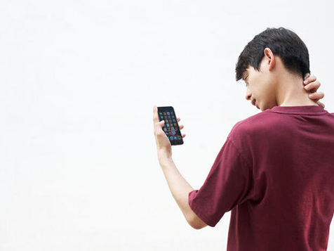smartphone and cervical