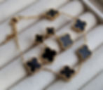 PULSERA NEGRA DE FLORES