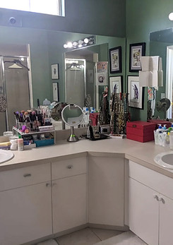 After photo of an organized bathroom