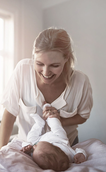 foto aupair con beebe para programas aupair en el extranjero