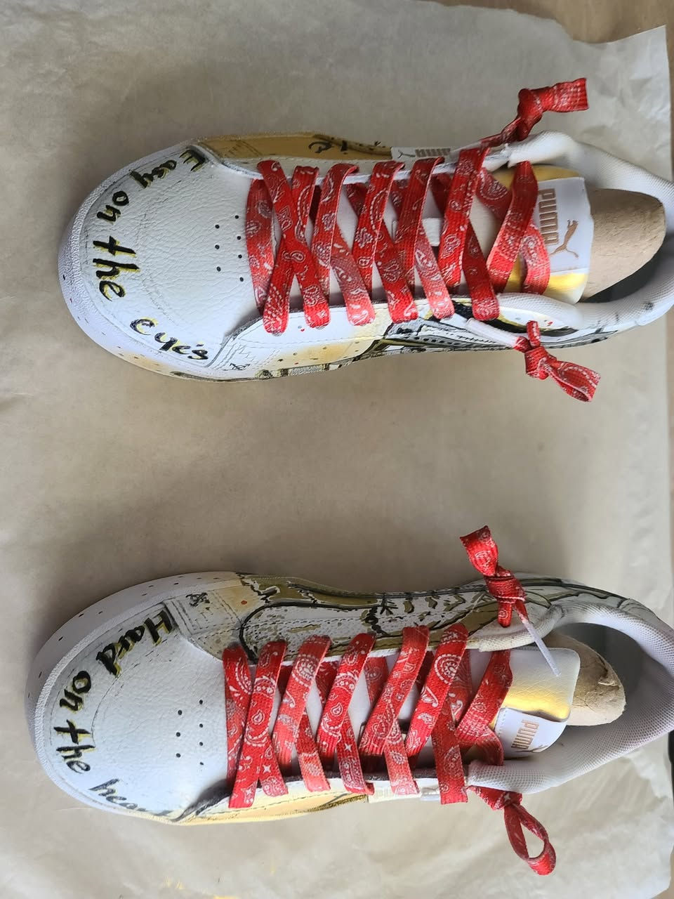 Thumbnail: Hand crafted white low cut female sneakers