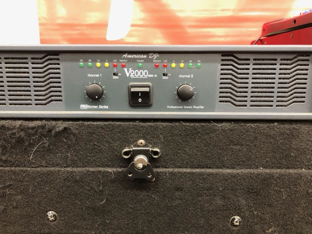 American DJ V200
