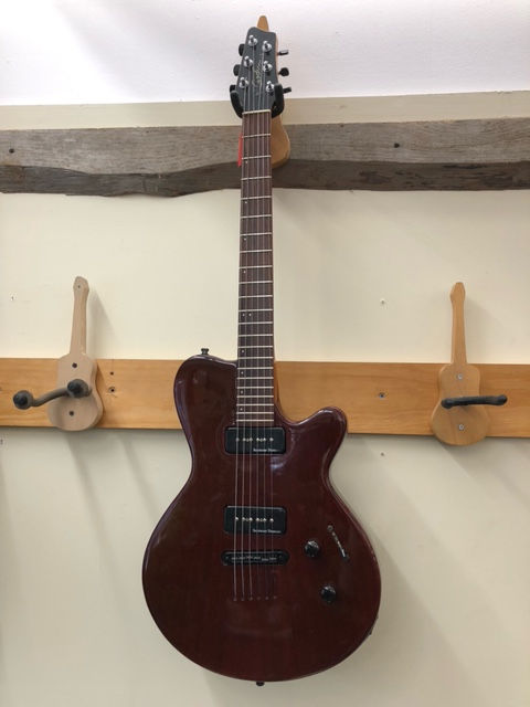 Godin LG