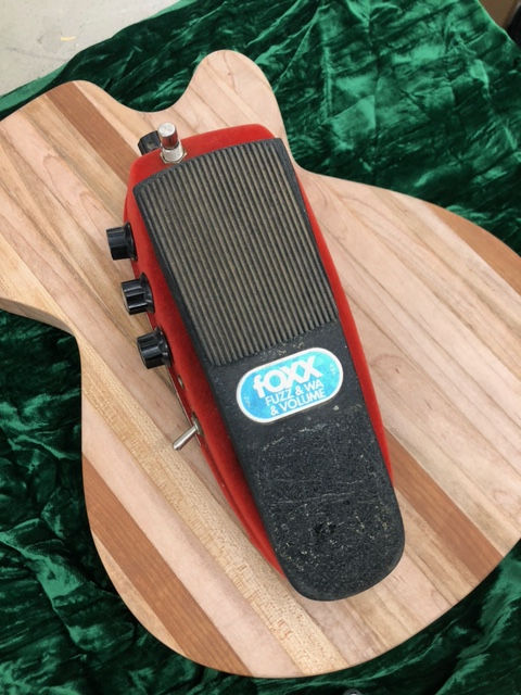 Foxx Fuzz, Wa and Volume