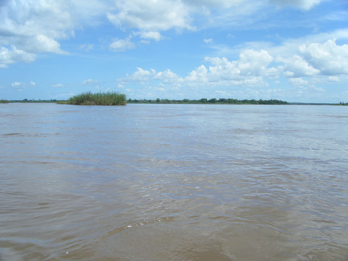 DSCF4055 Confluence of the Lugenda and Rovuma Rivers.jpg