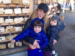 ¿Shakira espera su tercer hijo?