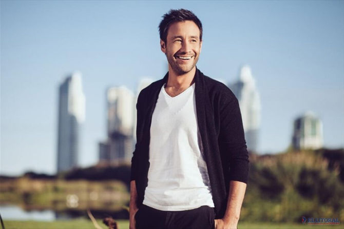 Escuchá "Amor en silencio" de Luciano Pereyra