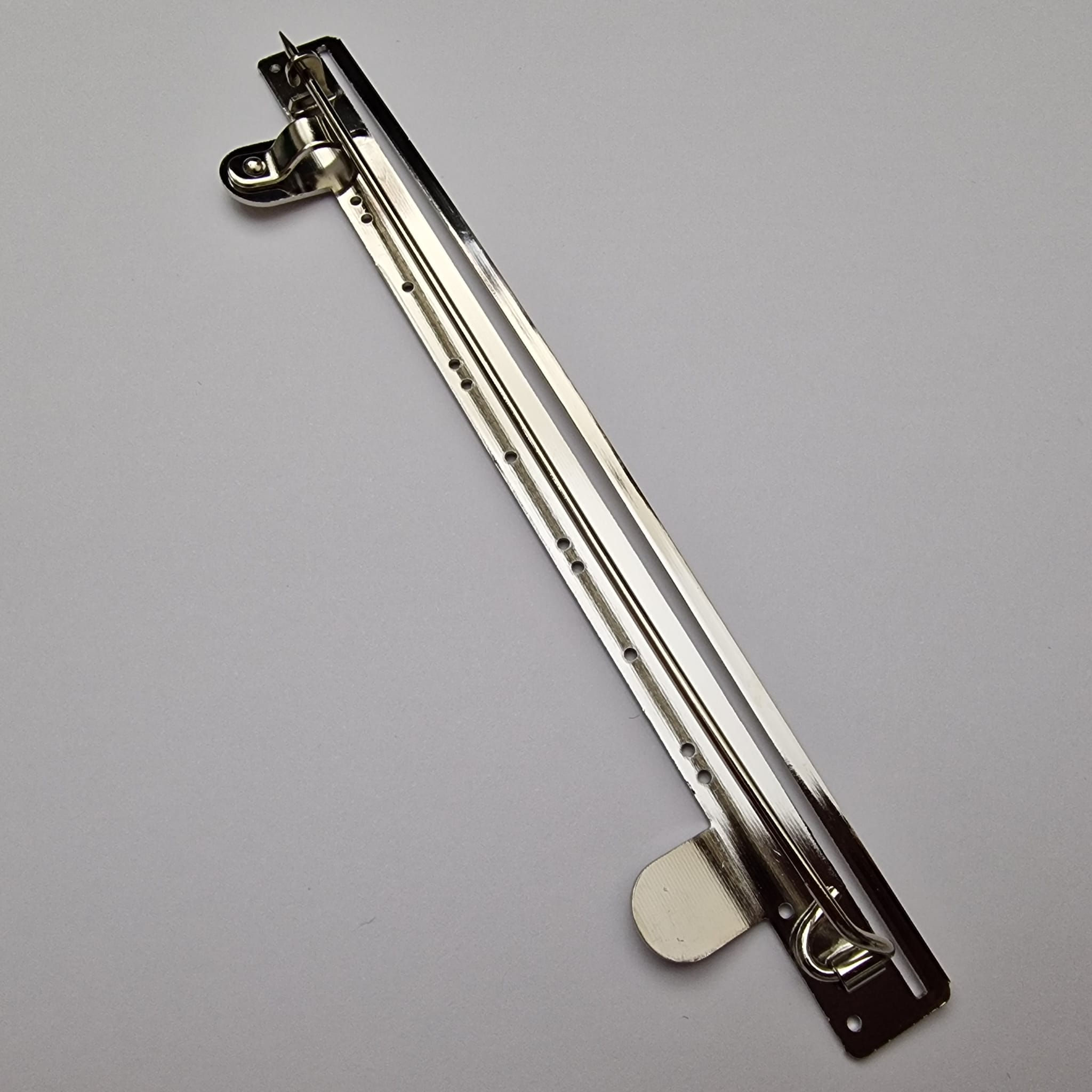 5 Space Full Size Brooch Bar