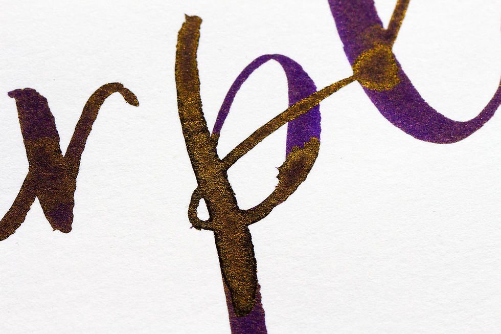 Diamine Tinte "Purple Rain" in Makroaufnahme