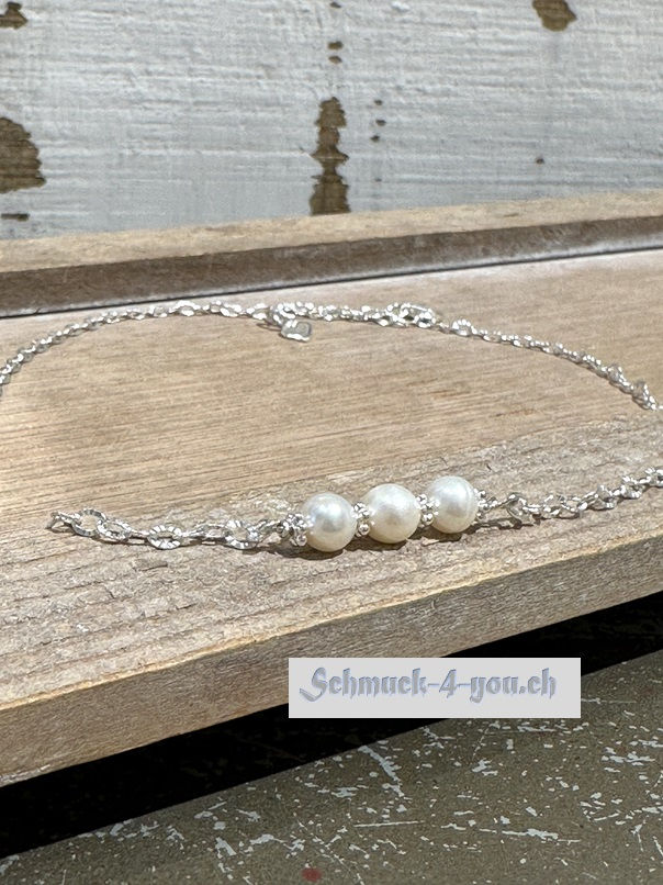 arubaS - Silberhalskette mit drei Süsswasserperlen