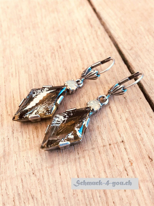 Miniaturbild: Vintage Ohrhänger Böhmisches Glas, diverse Farben