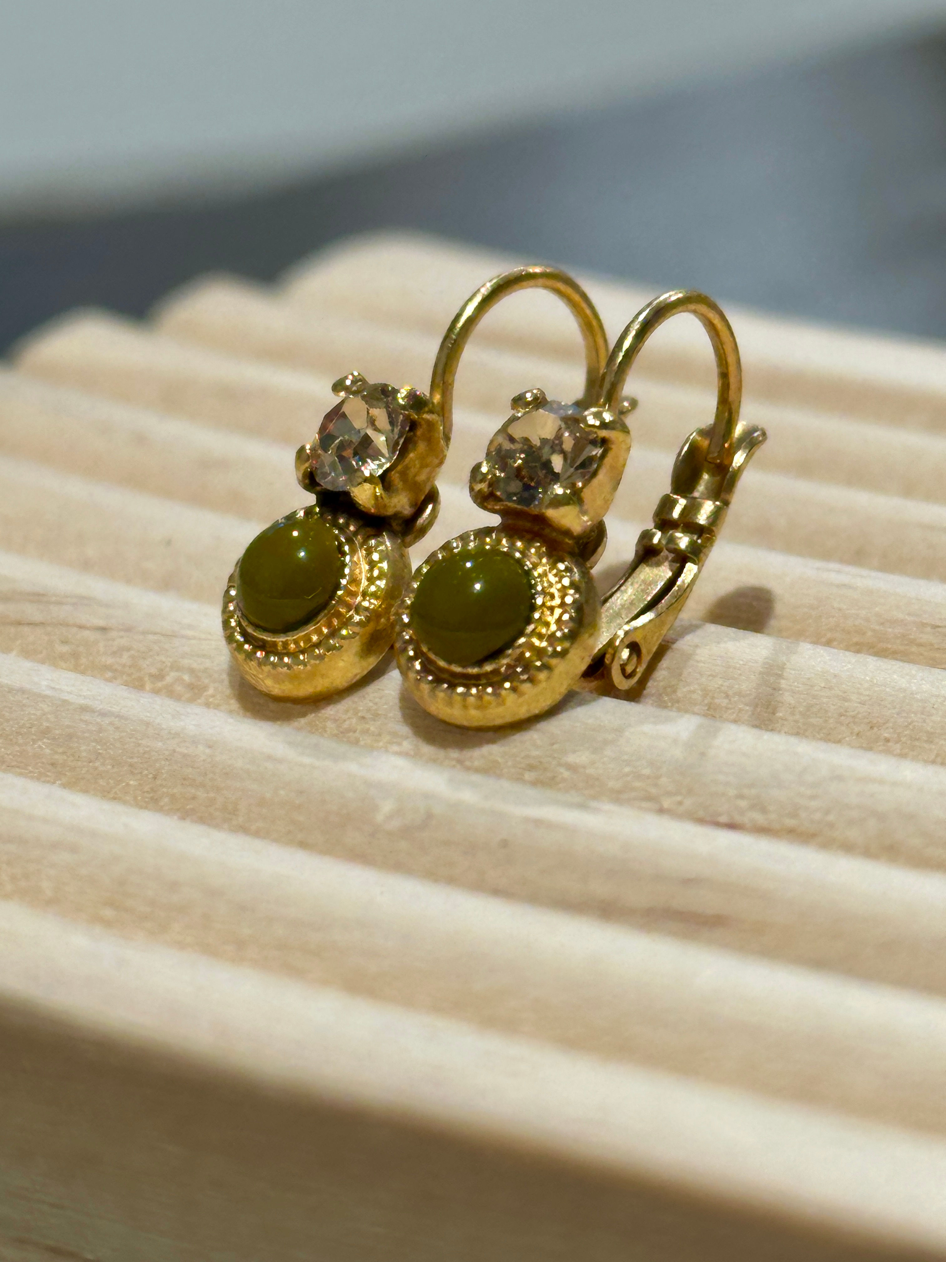 Ohrhänger olivfarbig/crystal