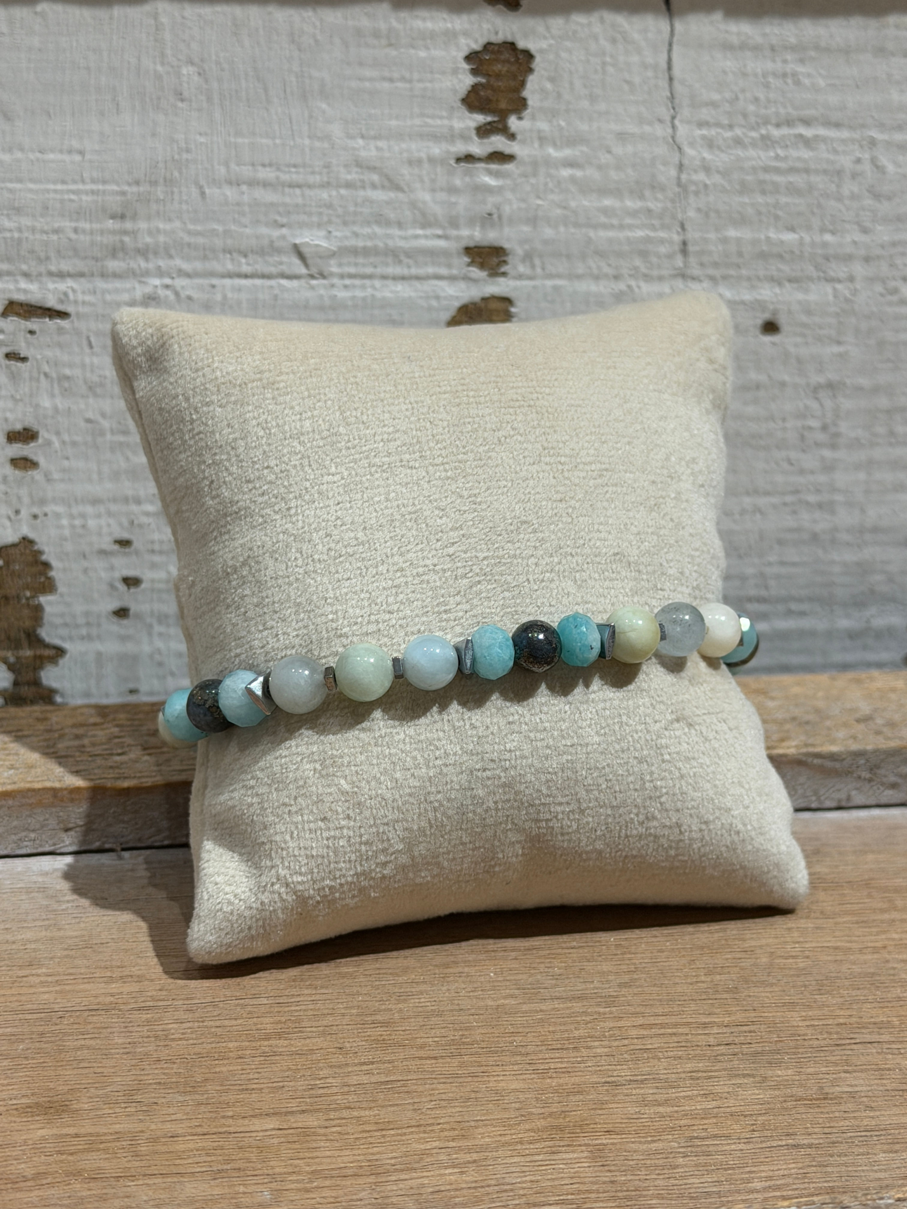 arubaS - Armband mit Aquamarineperlen, Pyrit, Apatit und Hämatit
