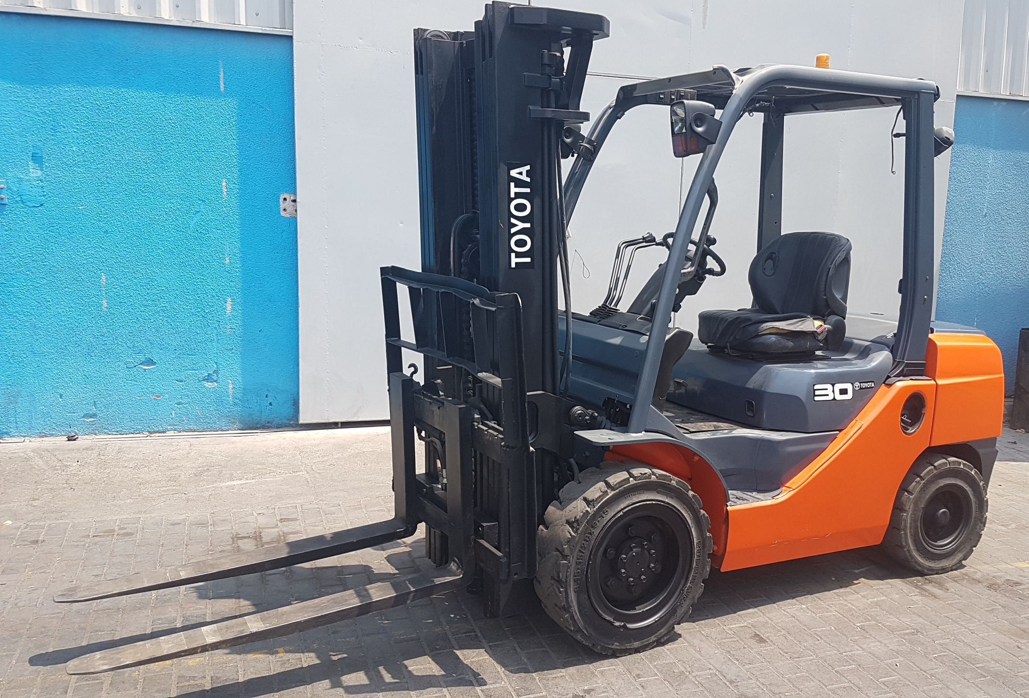 Toyota 628FD30 forklift attachments