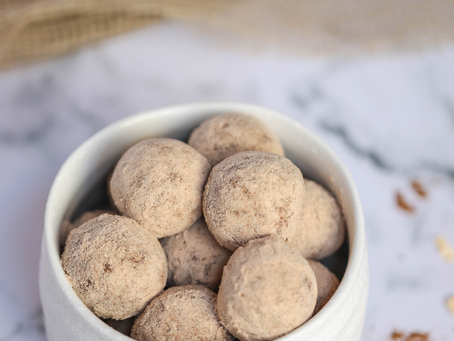 Healthy Snacks That Actually Keep You Full (+ Vanilla & Cinnamon Energy Balls Recipe)