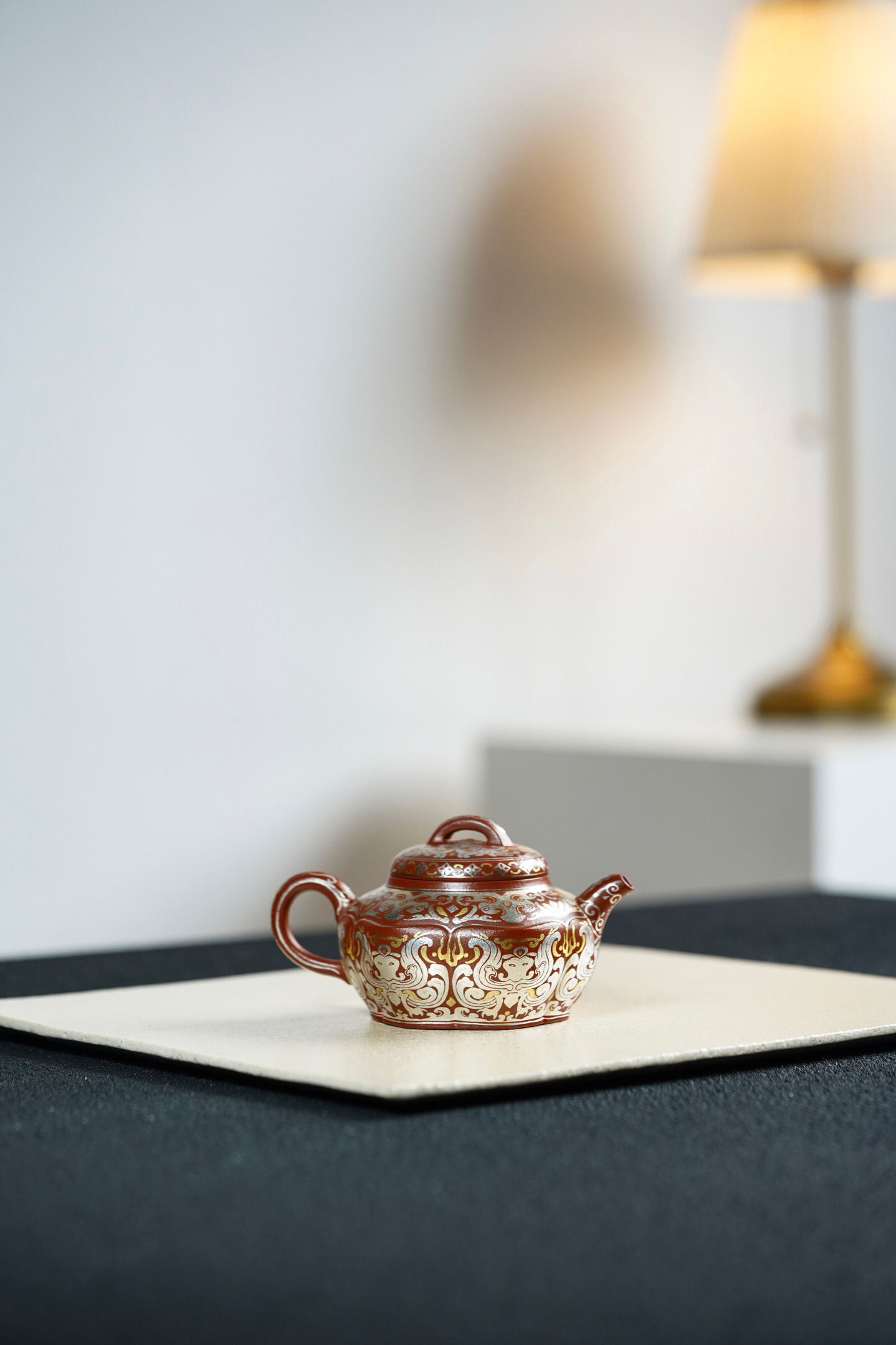 Bodhi Lotus · Gold & Silver Painted Teapot