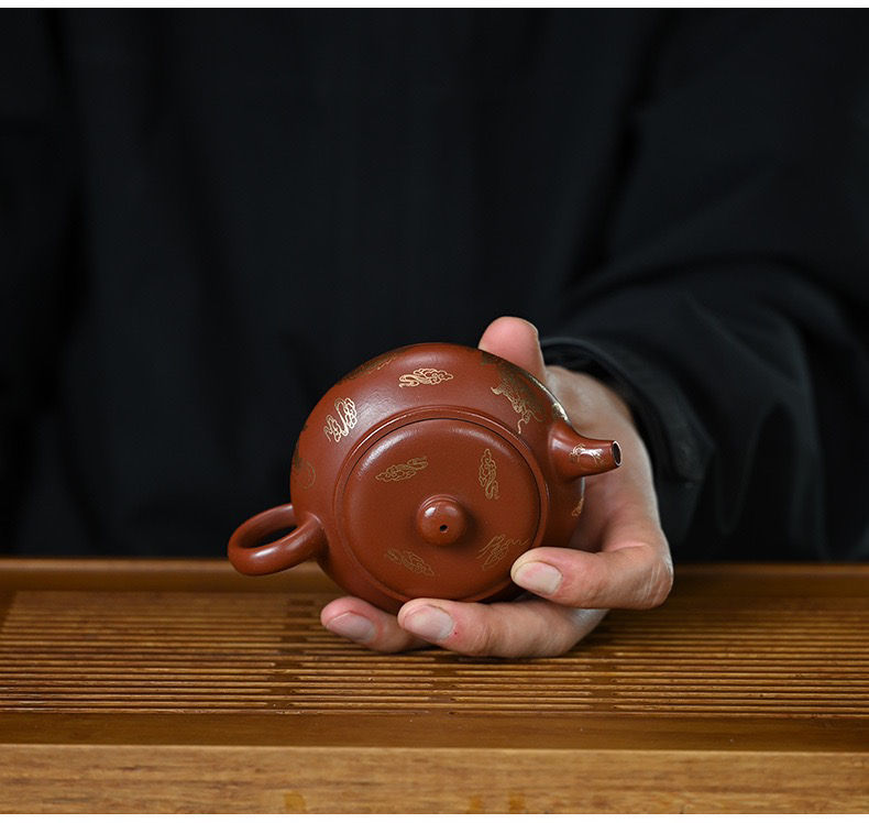 縮圖：Xiang Yun Man Shu Teapot