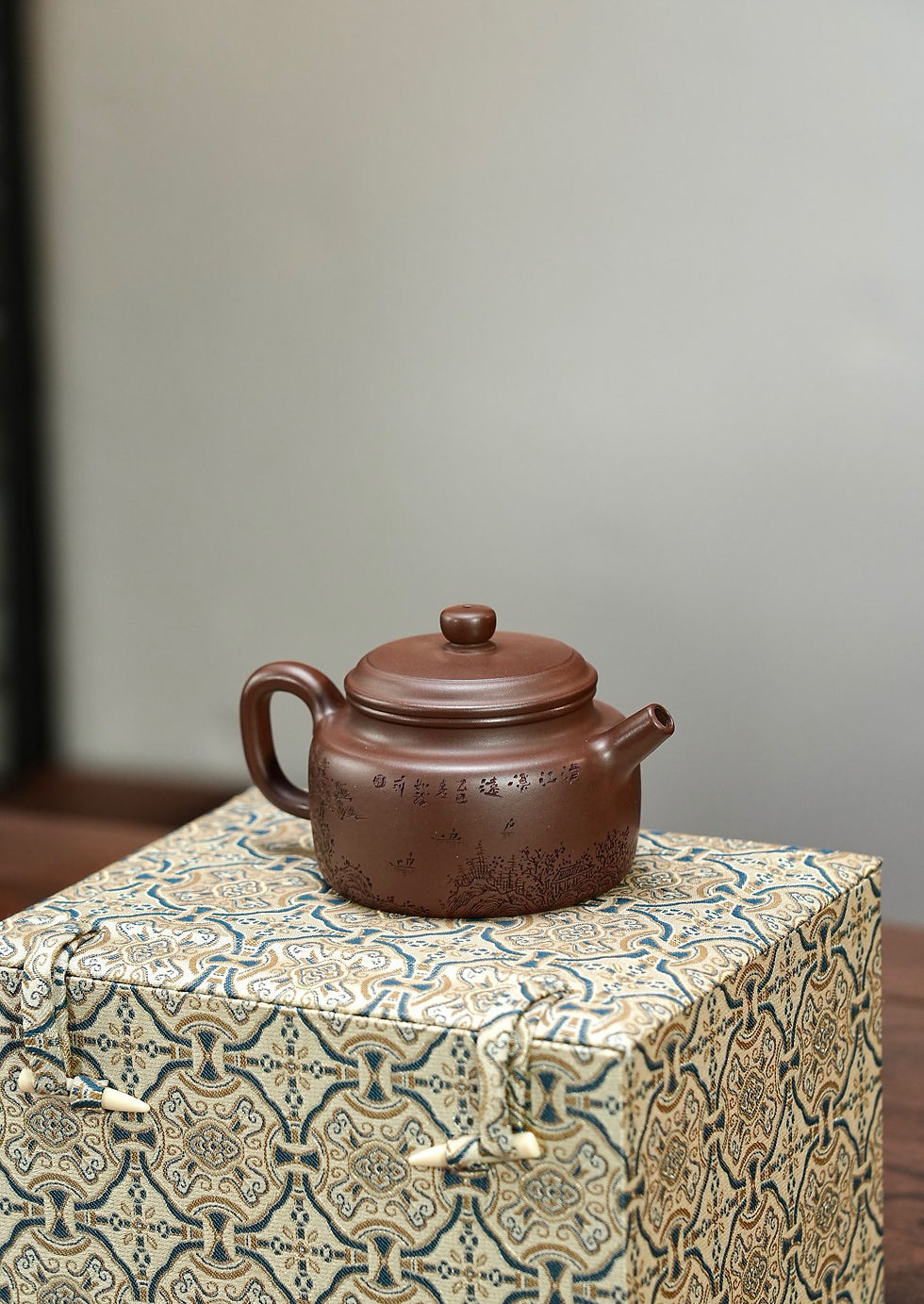 Thumbnail: Da Heng De Zhong Teapot