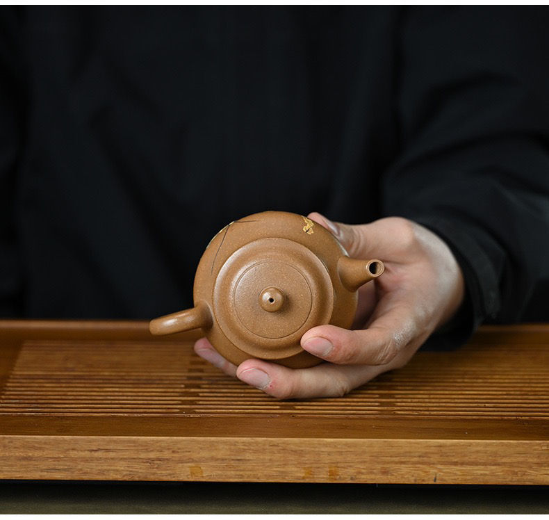 縮圖：Gao Gong Deng Teapot