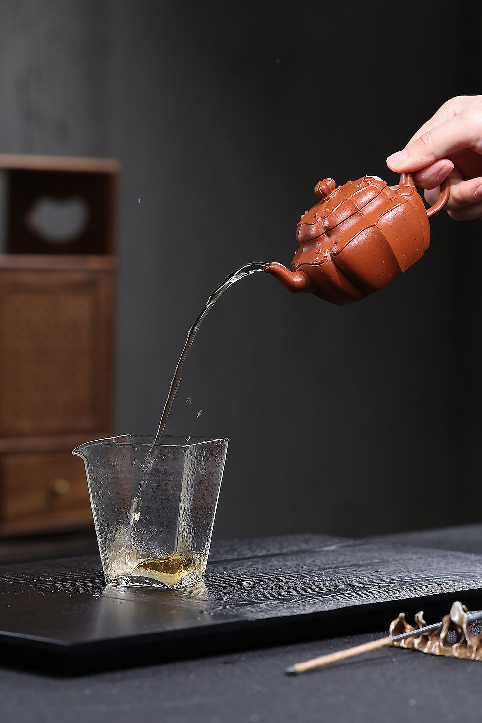 縮圖：Wuying Ribbed Teapot