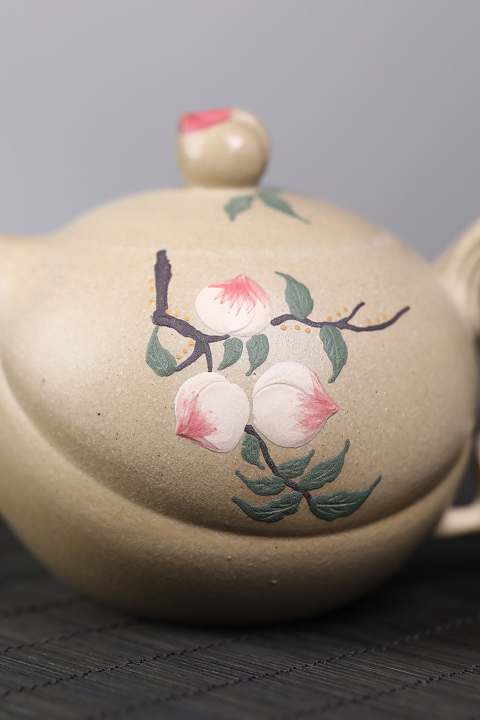 Thumbnail: Peach Longevity Xishi Teapot 