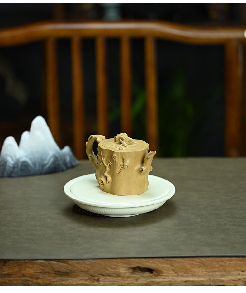 Thumbnail: Tree Stump Inspired Teapot