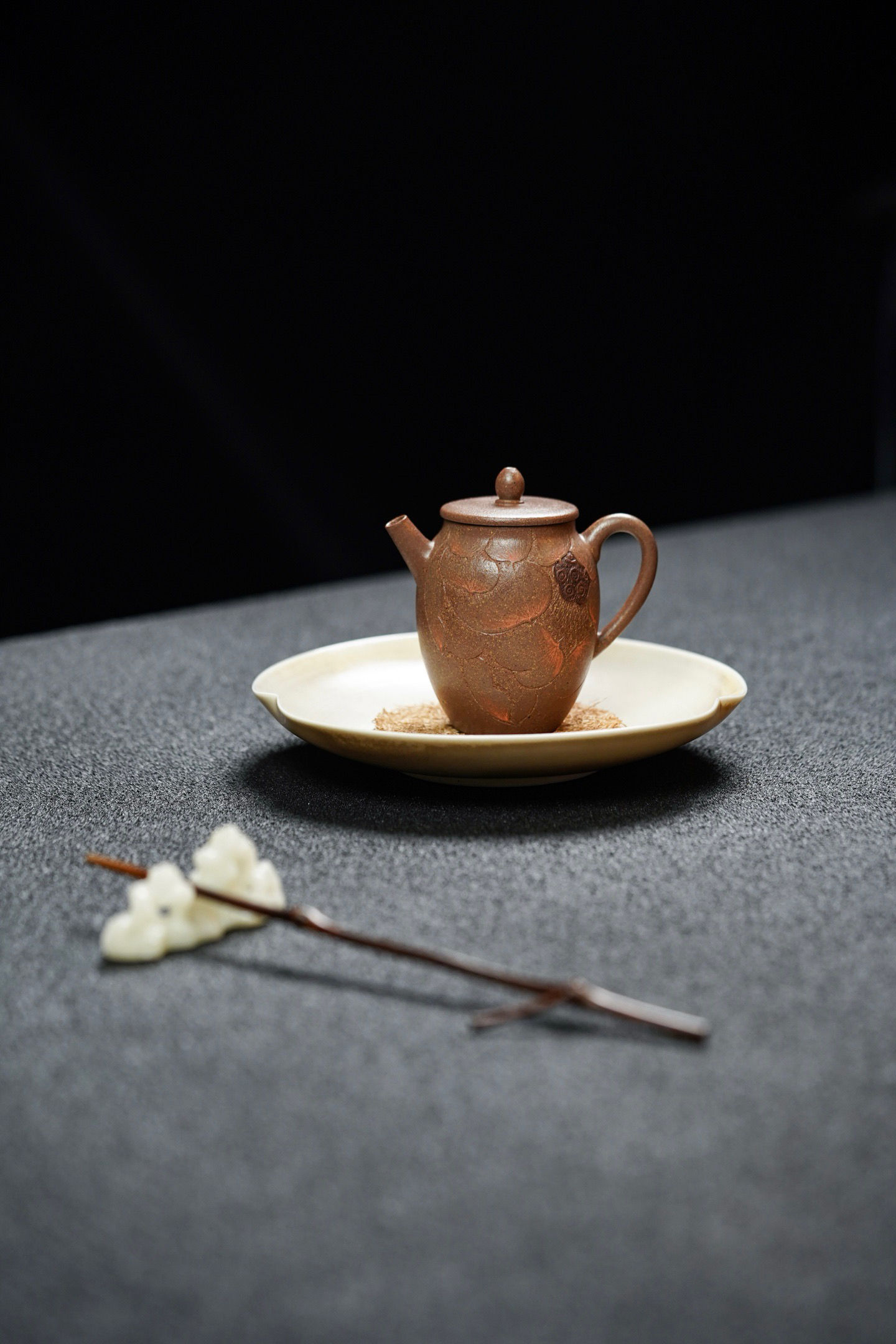 Rú Lián · Lotus Teapot