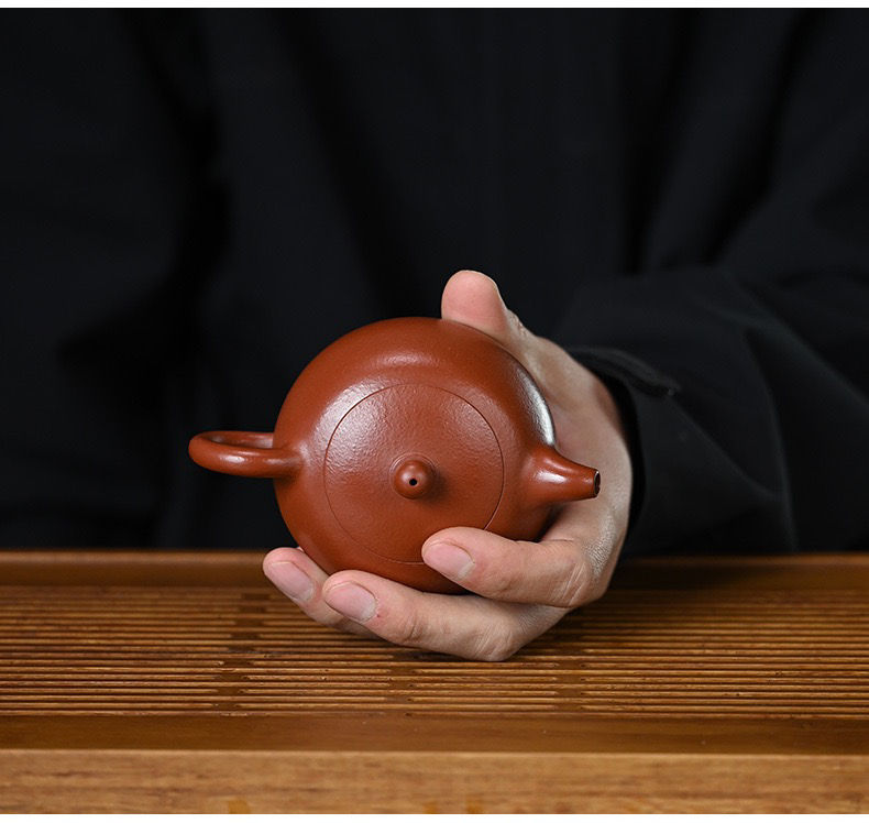 縮圖：Half Moon Teapot