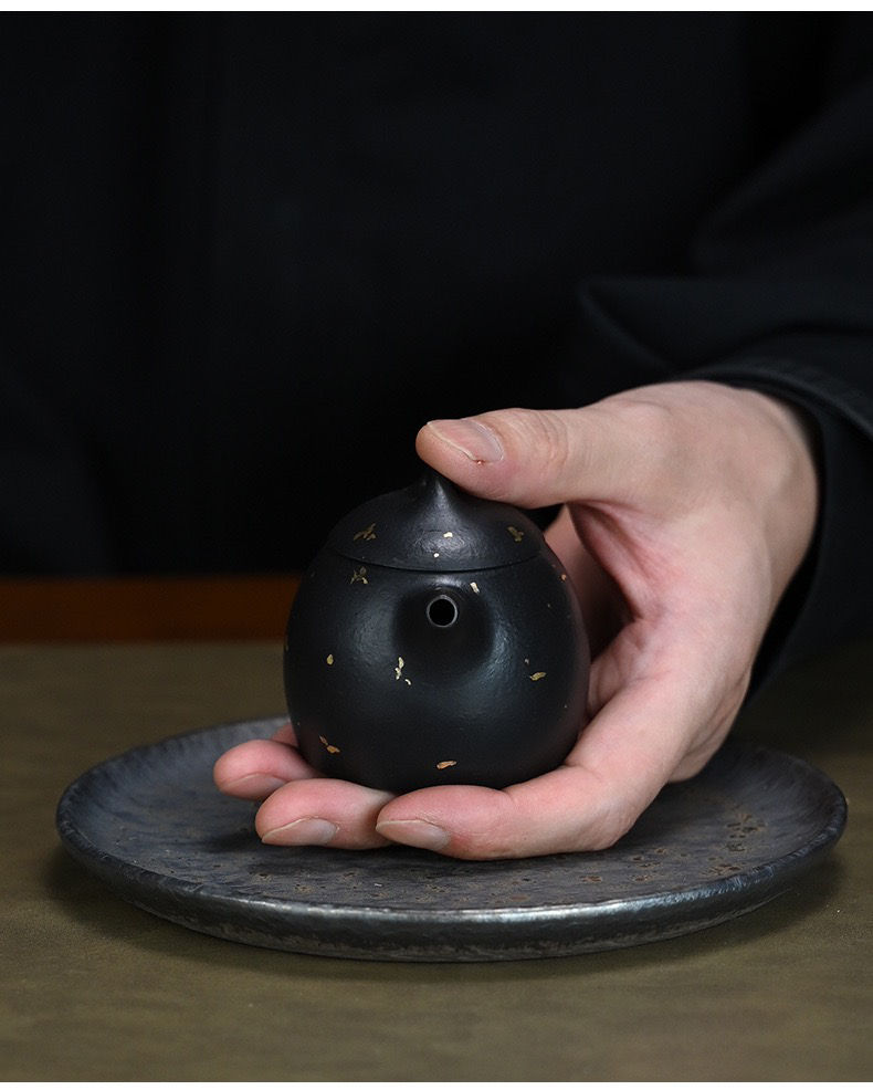 Thumbnail: Xiao Qin Quan Teapot