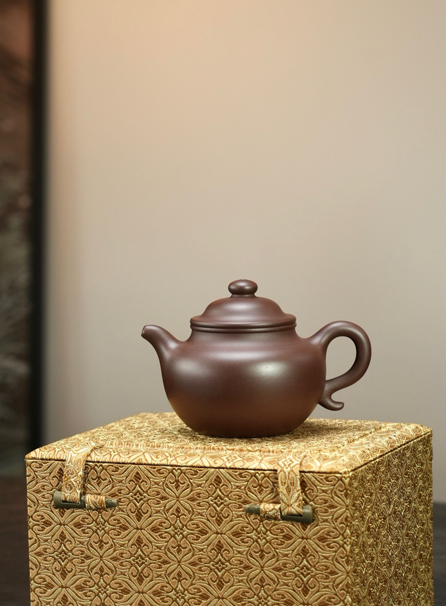 Da Heng Lotus Seed Teapot