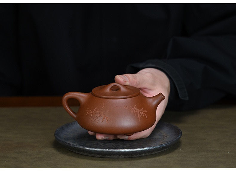 Thumbnail: Qingfeng Jingzhou Shi Piao Teapot