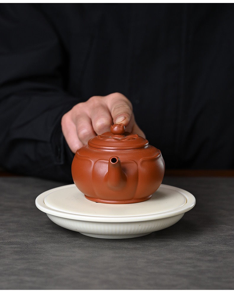 縮圖：Lotus Teapot