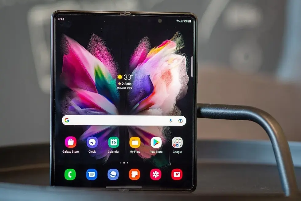 Thumbnail: Samsung Galaxy Z Fold 3