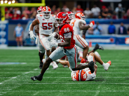 Bulldogs Muzzle Tigers In Kickoff Win