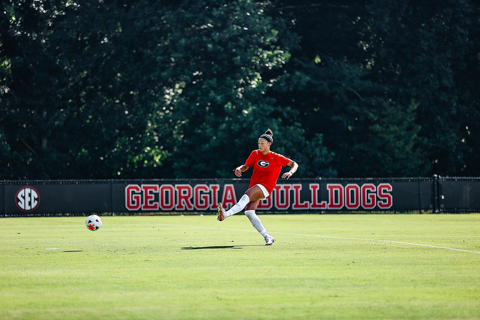 No. 25 Georgia Sets NCAA Attendance Record in 6-0 Win over JMU