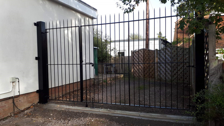 Personal Gate & Double Gate Railing