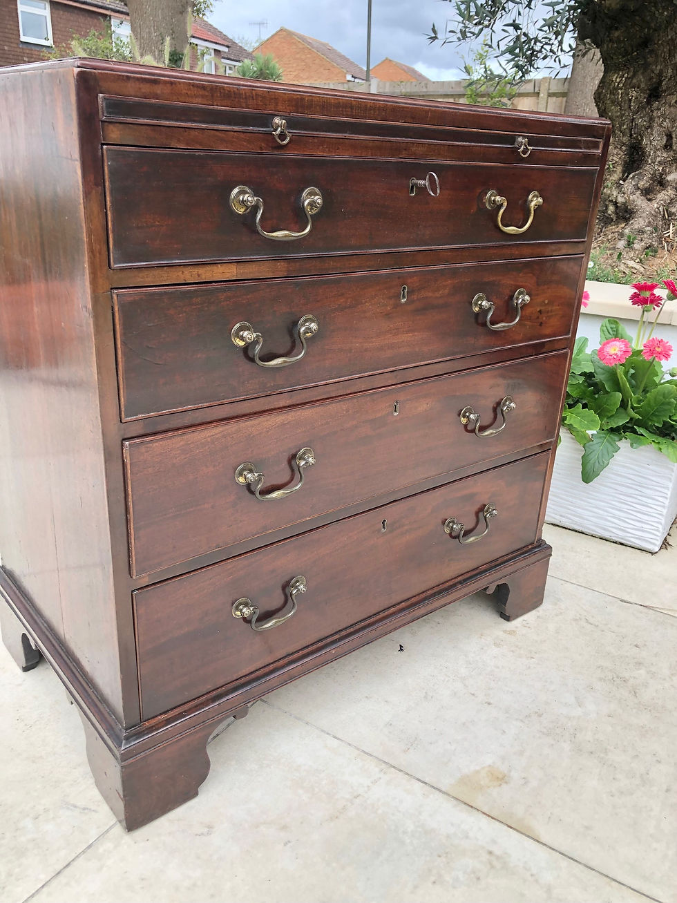 Thumbnail: Small Georgian Mahogany Batchelors Chest of Drawers