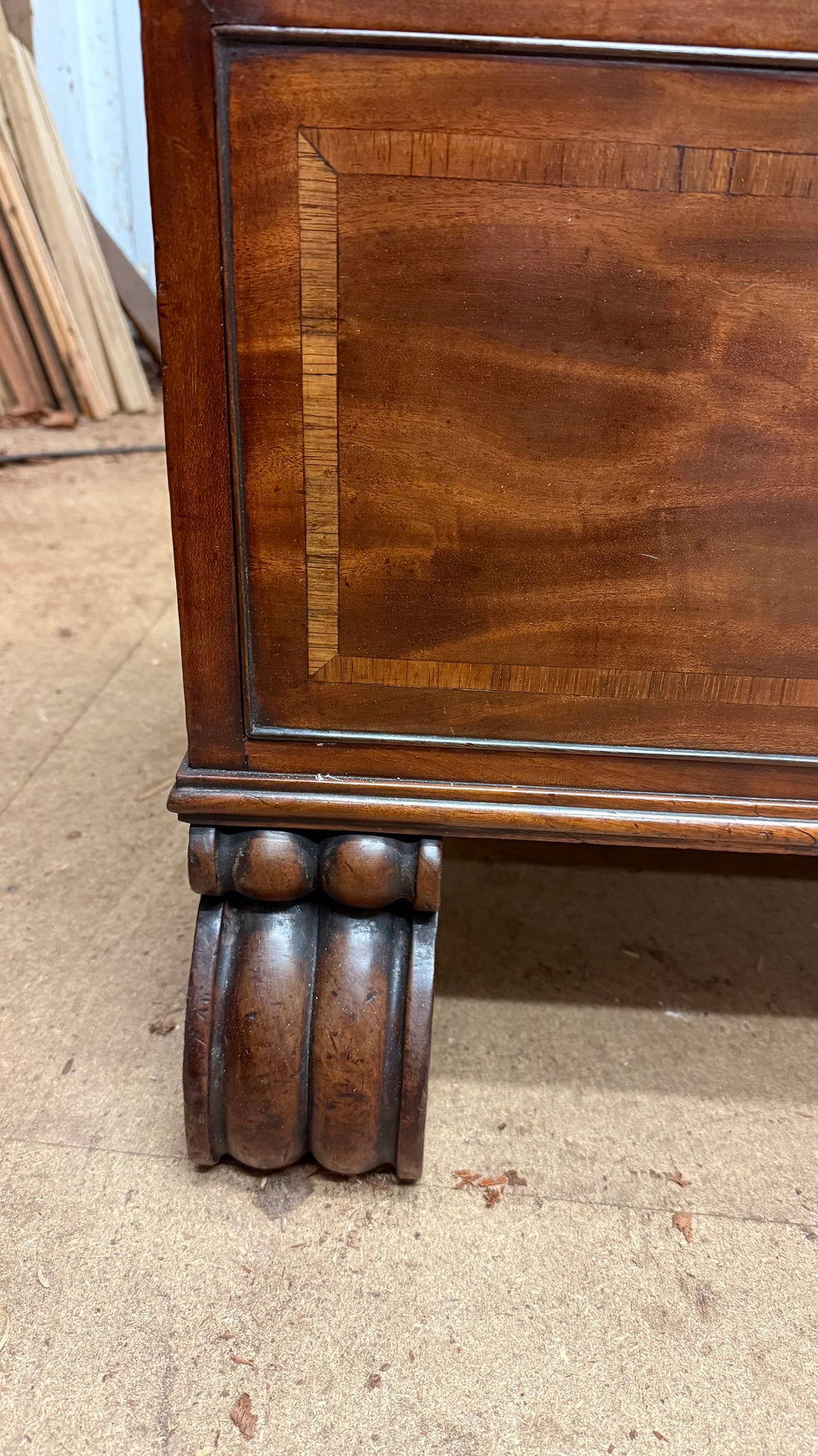 Thumbnail: Early 19th Century Mahogany Linen Press 