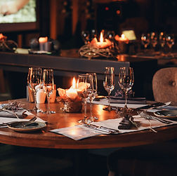 Restaurante contemporáneo para una recepción sentada en Madrid