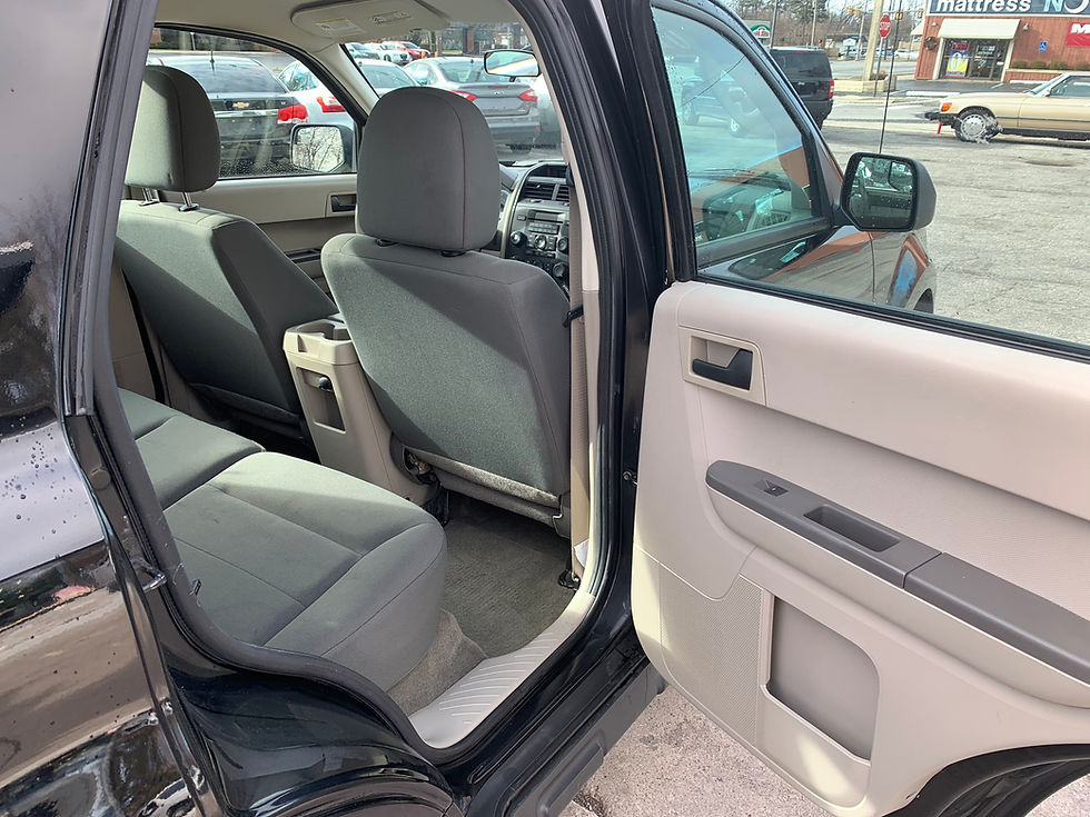 Thumbnail: 2010 Ford Escape XLS