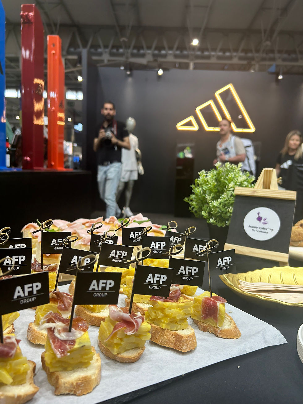 Servicio de catering corporativo para Adidas en Barcelona jonny catering