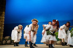 Meriel Cunningham as Edith