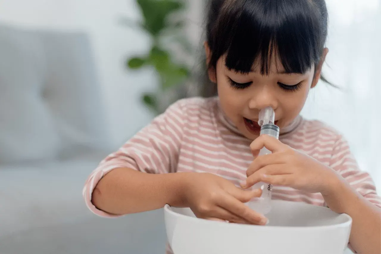 Lavaggi Nasali: Da Paura a Potere. La Guida Completa per Genitori