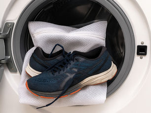 Come lavare le scarpe da running in lavatrice senza rovinarle