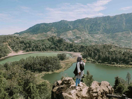 Batu Pandang Ratapan Angin, Bertransformasi Jadi Tempat Wisata Mainstream