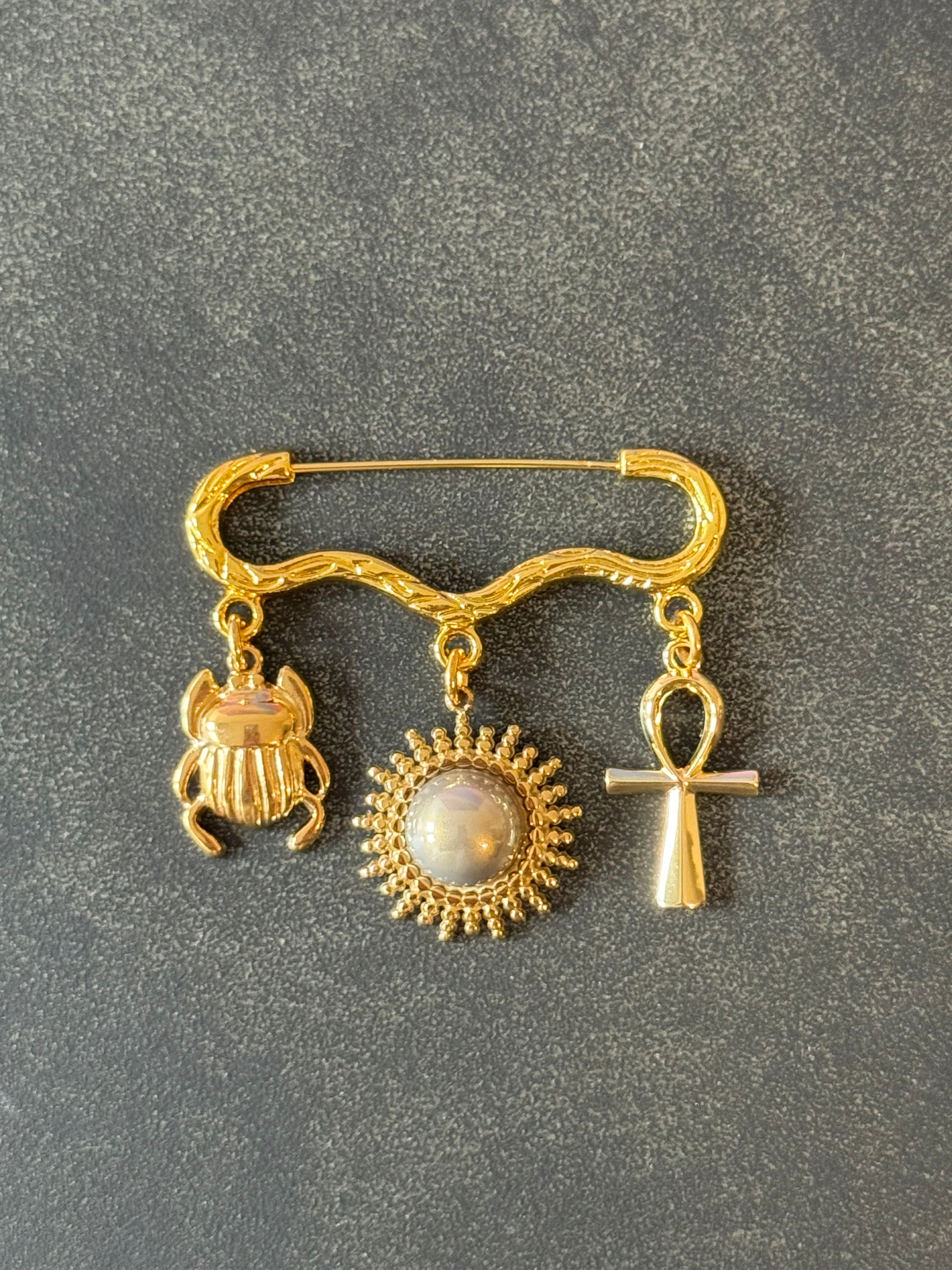 Broche ​🪲​🌞​​